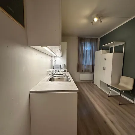 The Landmark - Center Guest house *